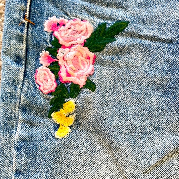 Zara jeans - Picture 2 of 6